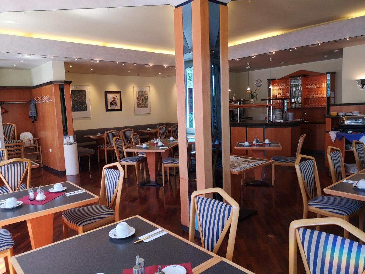 Main Hotel Eckert 3 Margetshoechheim Экстерьер фото