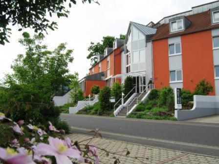 Main Hotel Eckert 3 Margetshoechheim Экстерьер фото